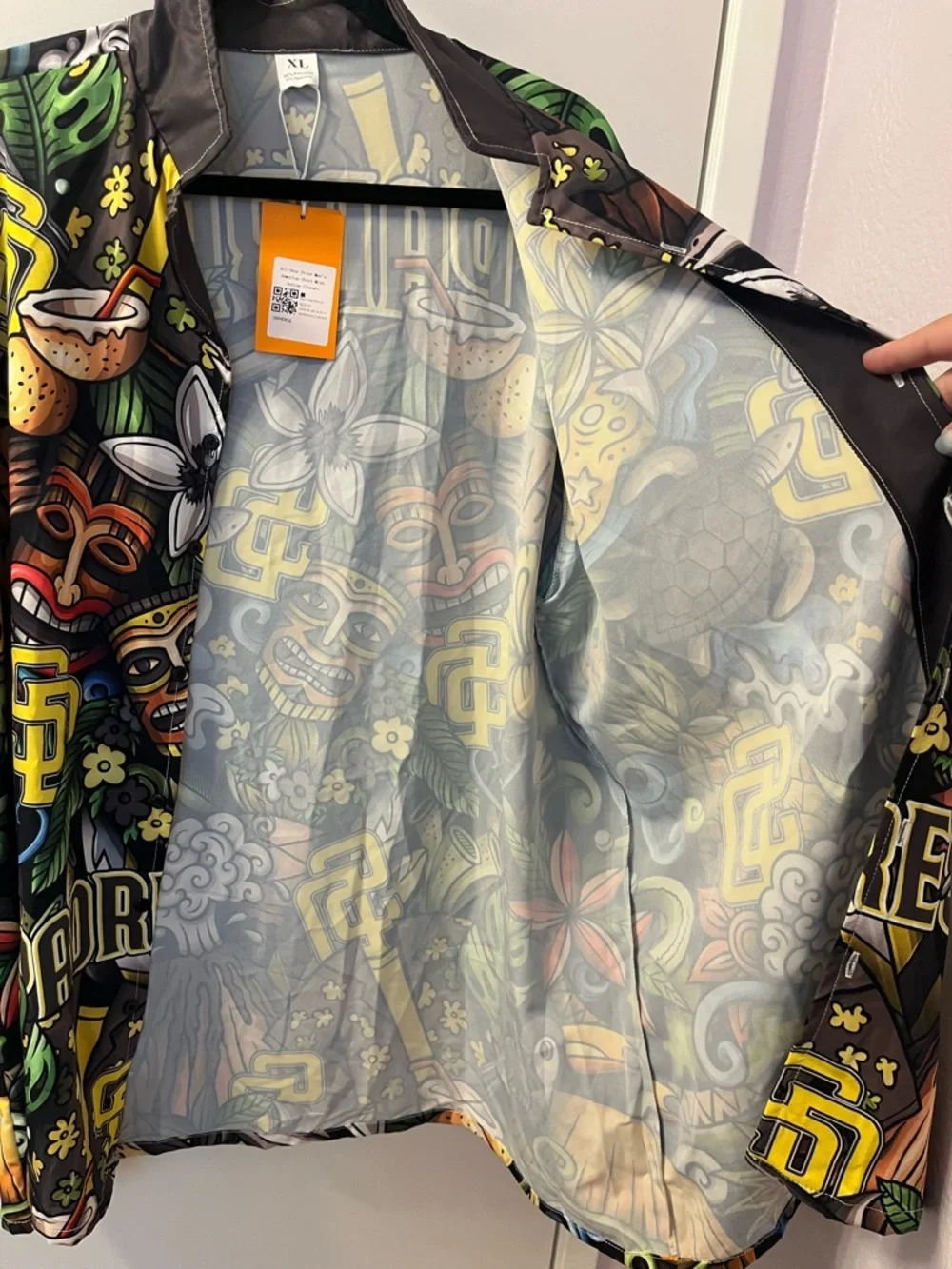 SOLD 4/8/2026 SD Padres Hawaiian Button Up NWT XL PTP 27/L 33 (Aloha Shirt) - Picture 6 of 7